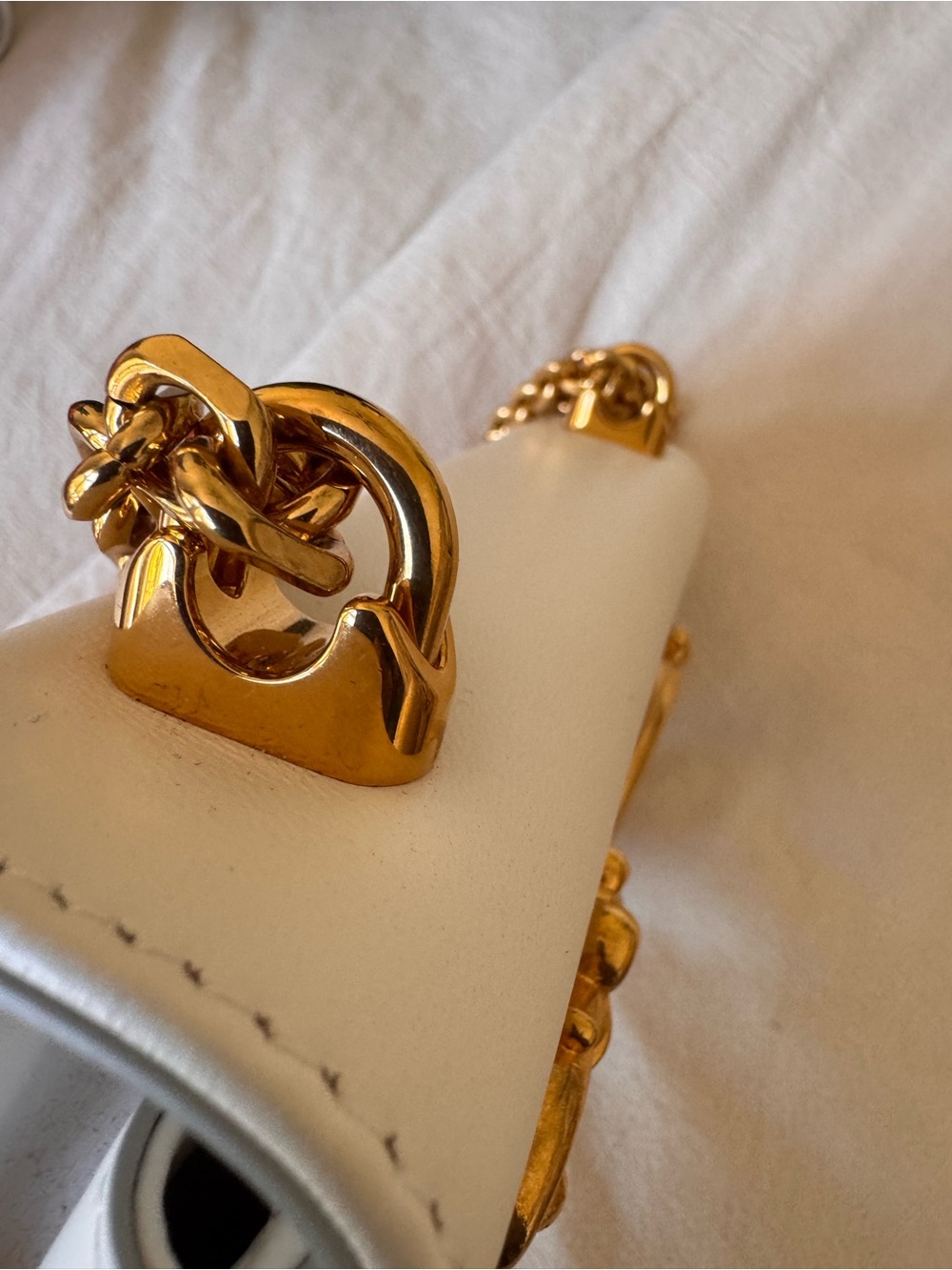 Dolce & Gabbana White Leather Shoulder Bag with Gold DG Logo NEW - Picture 8 of 10